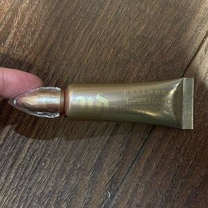 Urban Decay Eyeshadow Primer Potion